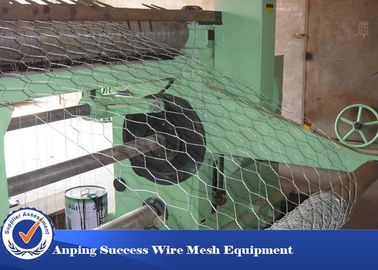 CINA PVC dilapisi heksagonal Wire Mesh mesin untuk kandang mudah operasi 4.6T pemasok