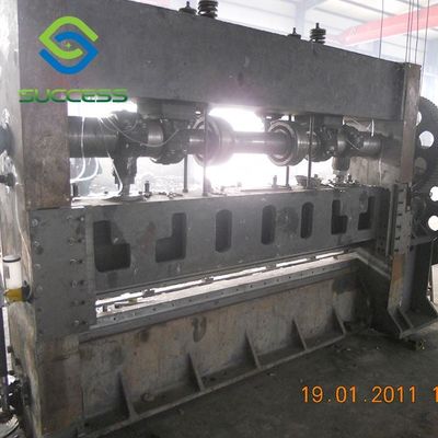 CINA Mesin logam yang diperluas dengan bentuk lubang berlian dan produksi untuk kebutuhan produksi volume tinggi pemasok