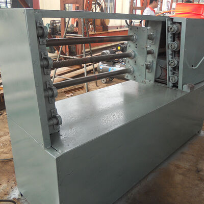 CINA Ukuran Lubang 6 8 8 10 10 12 12 15 Gabion Making Machine Menggunakan PVC Coated Wire Memberikan Wire Mesh Manufacturing yang tahan lama pemasok